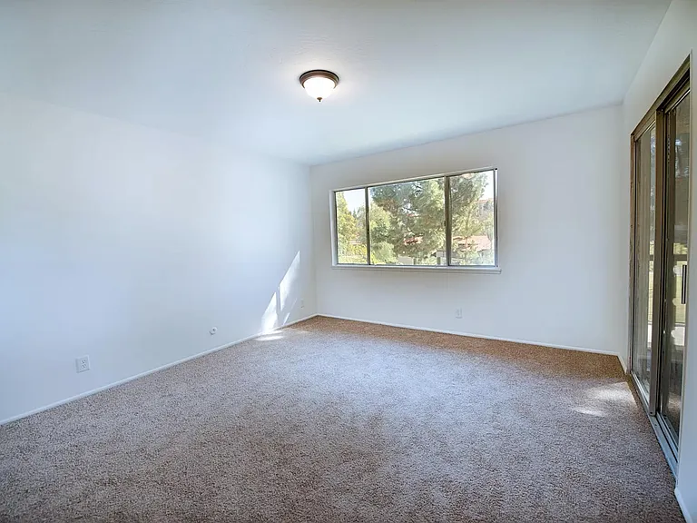 17027 Bernardo Center Dr #B — Photo 11