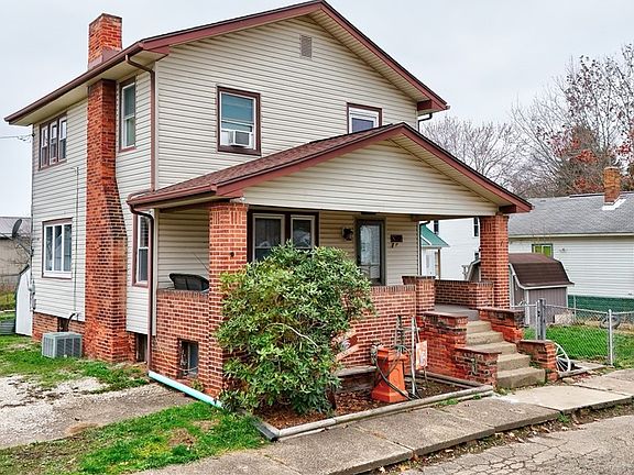 4th image of 314 N Center St