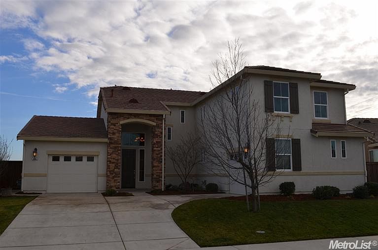 1st image of 803 Langton Ct