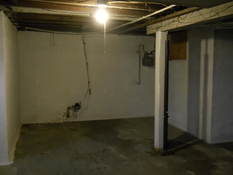 628 Glendora Ave — Photo 11