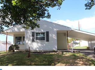 80 Blue Ridge Dr, Levittown, PA 19057