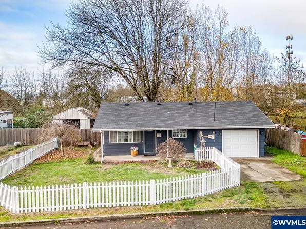 375 N 6th St, Harrisburg, OR 97446