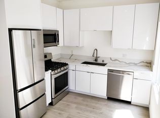 2955 W 8th St #204, Los Angeles, CA 90005