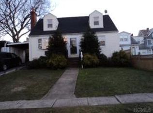 76 Bay St, Bronx, NY 10464