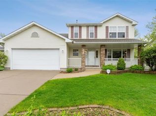 3413 King Dr SW, Cedar Rapids, IA 52404