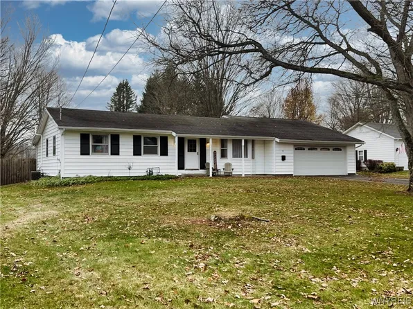 45 Gail Dr, Cattaraugus, NY 14719