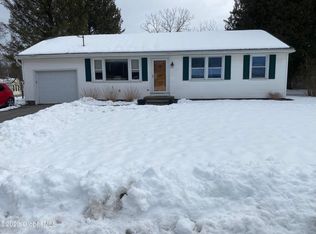 24 Mountainview Dr, Fort Ann, NY 12827