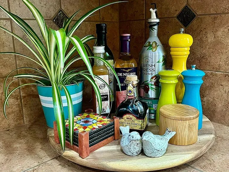 Lots of nooks and cranies for personalized decor