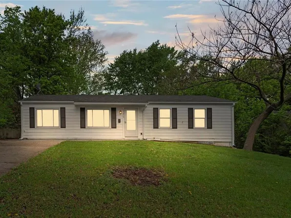 15016 Fuller Ave, Grandview, MO 64030