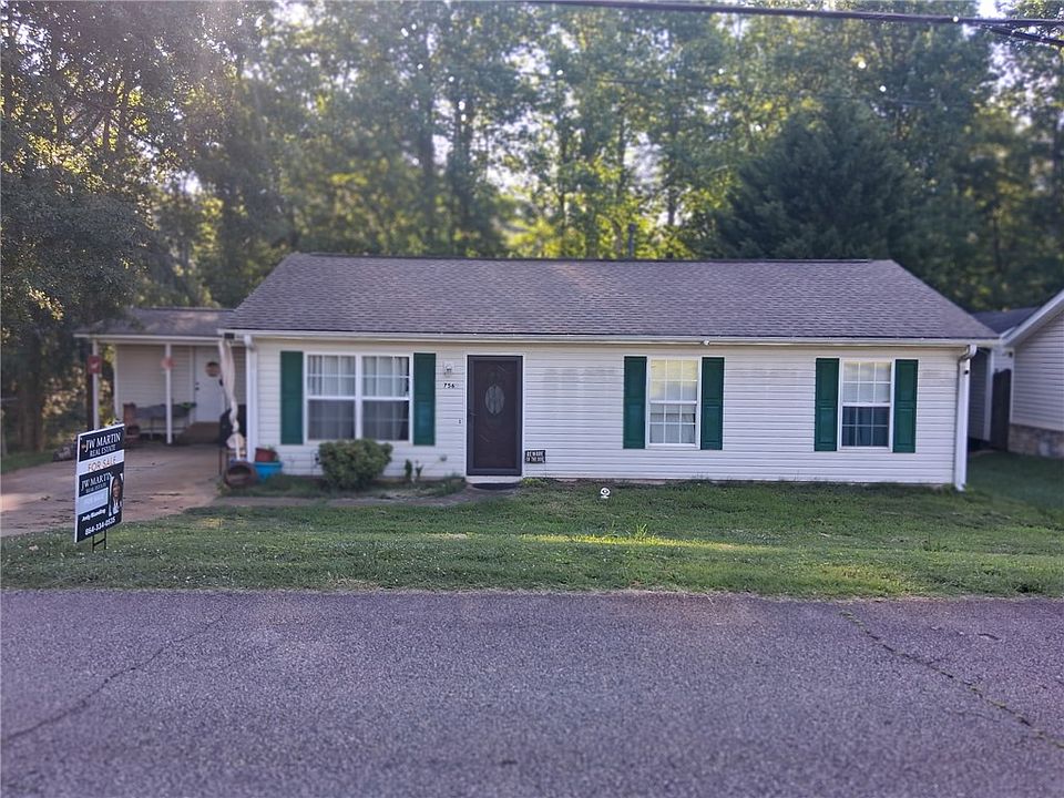 1st image of 756 Maple Dr