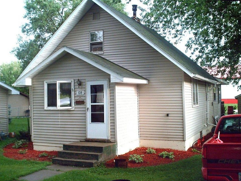 1st image of 108 Woodland Ave E