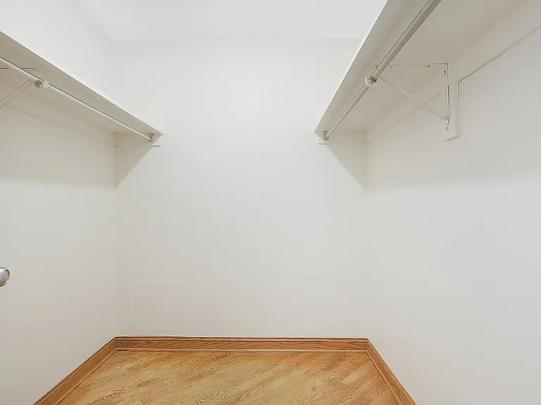 1169 S Plymouth Ct #301 — Photo 18