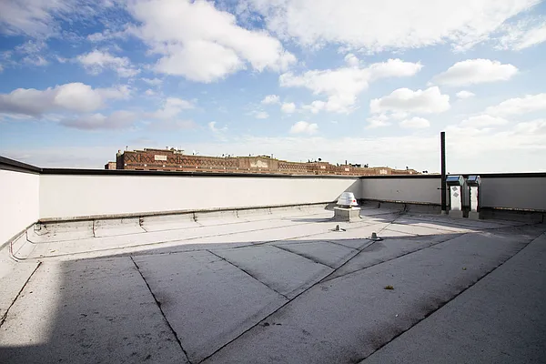 Rented by Nooklyn NYC LLC | media 46