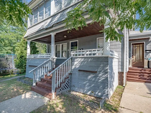 120-122 Orange St, Springfield, MA 01108