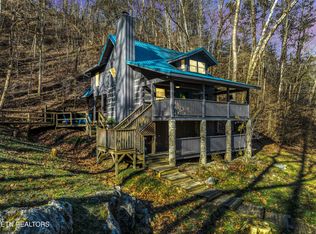 260 Black Mash Hollow Rd, Townsend, TN 37882