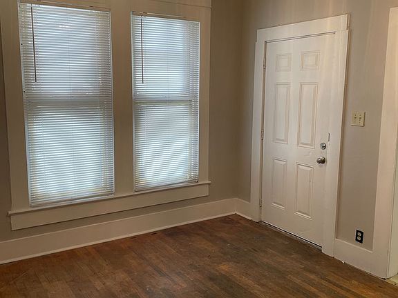 2nd image of 539 Olive St Unit A