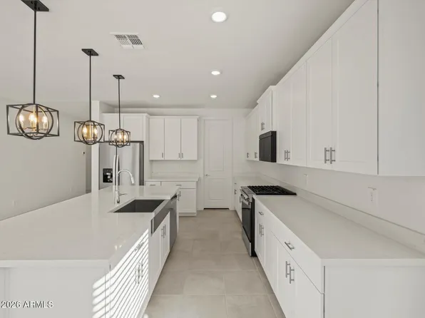 22615 W PONTIAC Drive, Surprise, AZ 85387