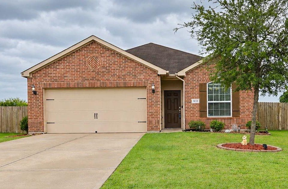 1st image of 1634 Pink Stone Dr