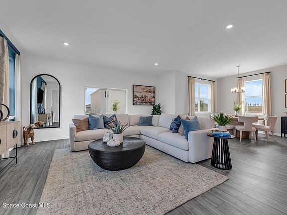 2nd image of 643 Rockaway Ln