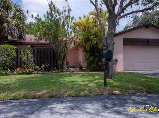 13607 SW 115th Ln, Miami, FL 33186