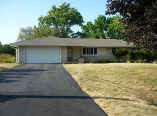 12122 W Plainfield Ave, Milwaukee, WI 53228