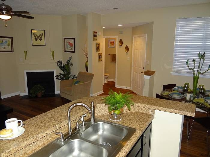 2nd image of 10521 Hertfordshire Ct