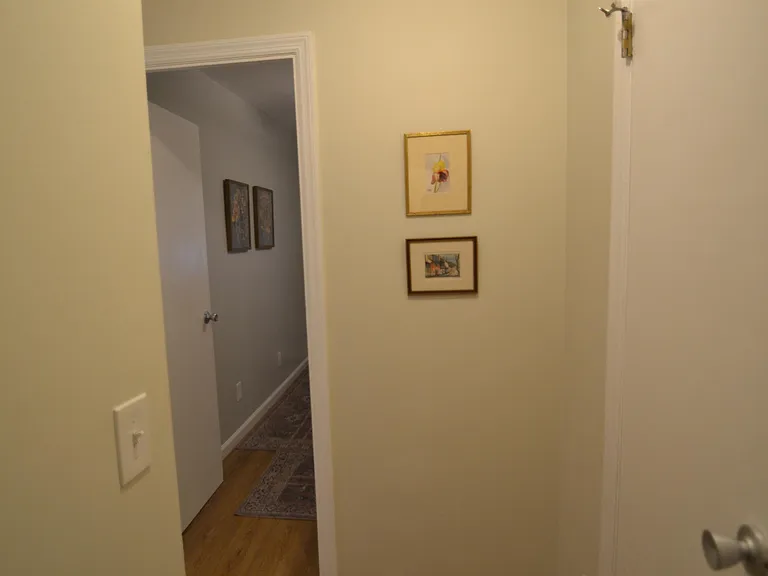 4815 Reading Rd — Photo 9