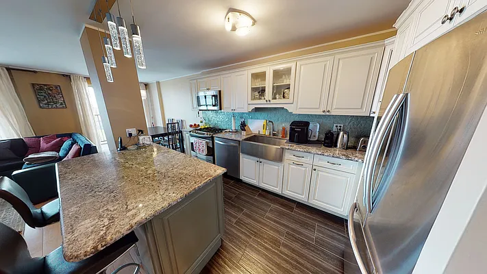 Sold by Remax Edge | media 3