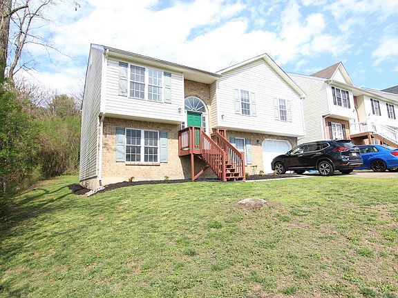 3rd image of 5003 Meadow Crossing Ln NE