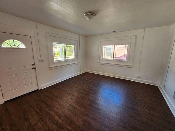 5th image of 1814 Wilcox Blvd