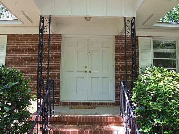 2nd image of 2885 Haverford Ln SE