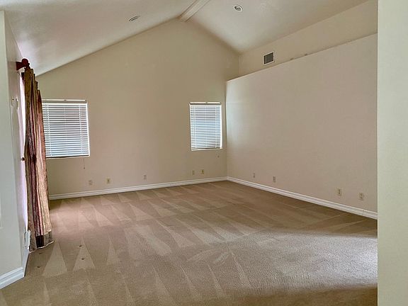 3rd image of 4055 Vincente Ave