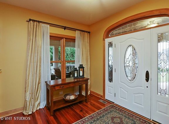 2nd image of 421 Woodland Trl