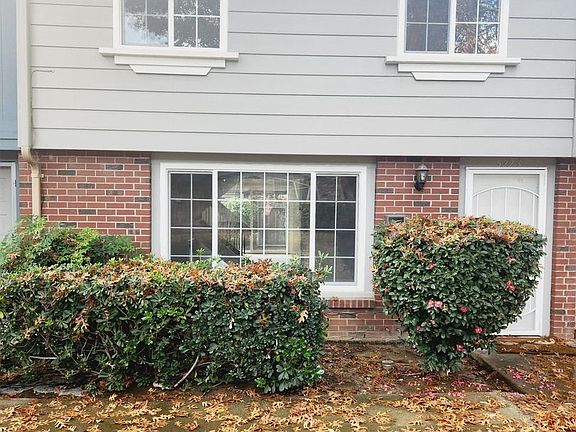 2nd image of 5223 Gibbons Dr