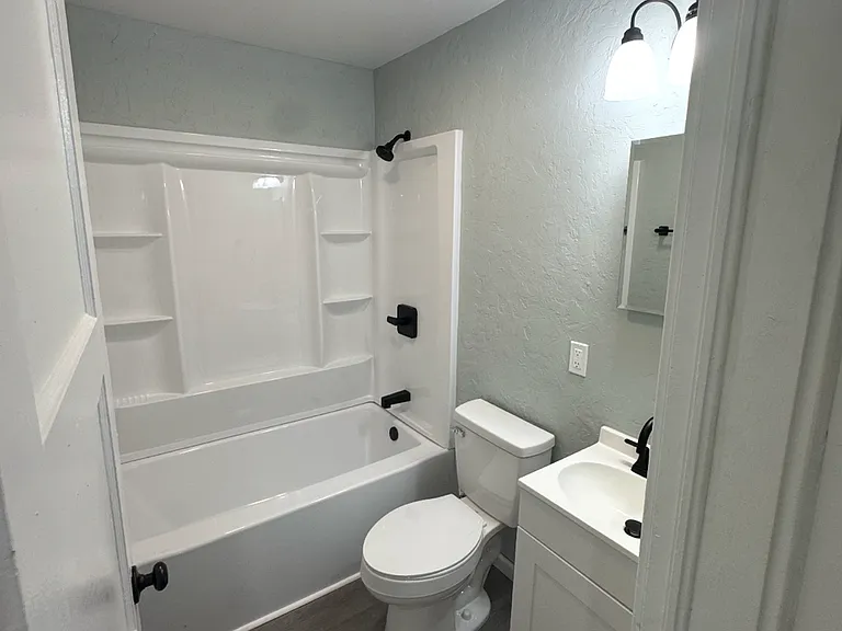 3313 Hovey St — Photo 7