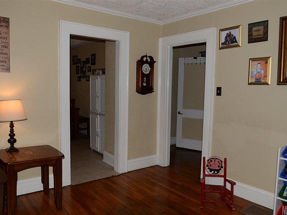 5th image of 1440 2nd Street Dr SW