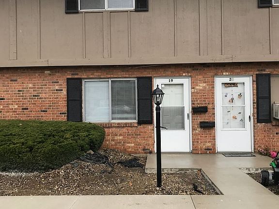 2nd image of 330 Calumet Ave APT 11
