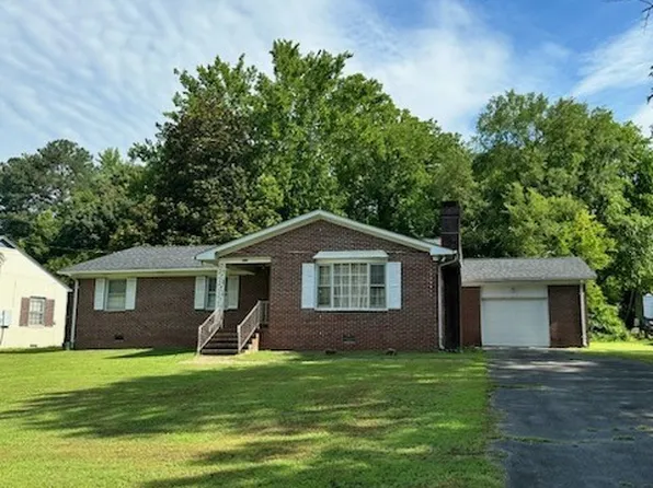 105 W 5th Ave, Lawrenceville, VA 23868