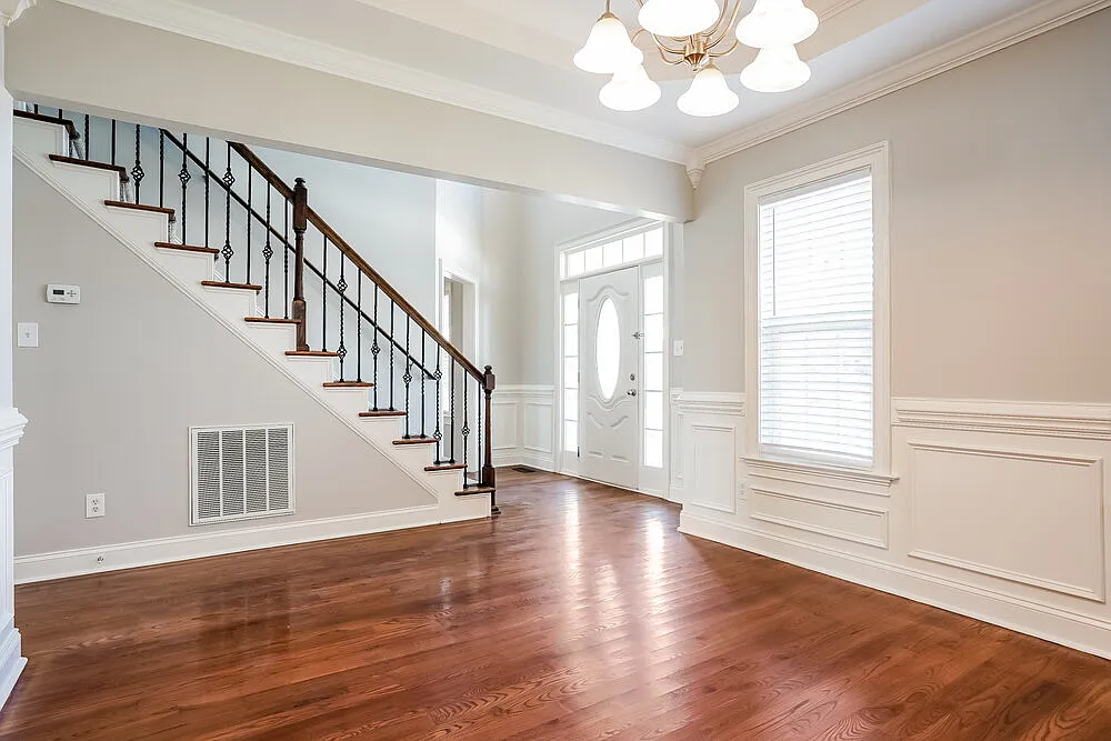 3 bed, 2.5 bath, 2222 sqft, $3,090 — Photo 4