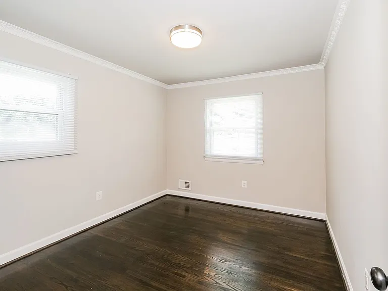 6805 Pepper St — Photo 3
