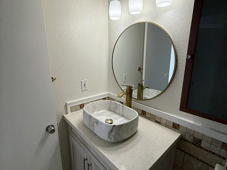 10274 Tujunga Canyon Blvd #4 — Photo 11