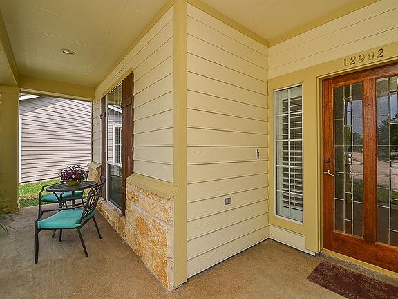 3rd image of 12902 Red Laurel Ct