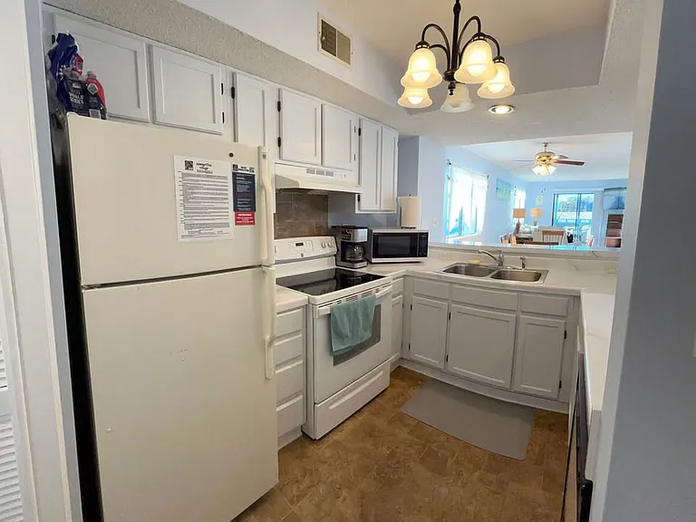 250 Maison Dr #J-5 — Photo 6