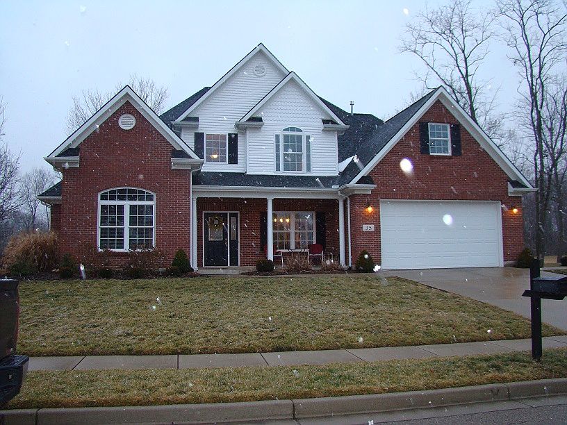 1st image of 35 Black Oak Dr