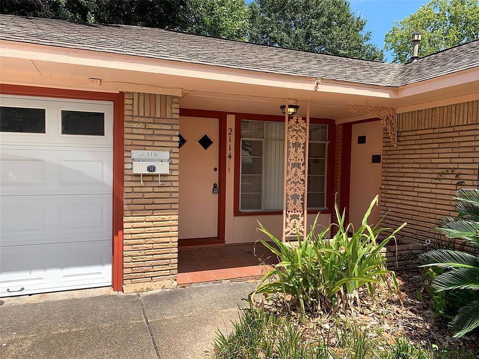 1st image of 2114 Bron Holly Dr