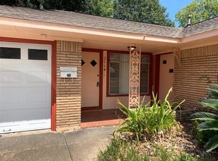 2114 Bron Holly Dr, Houston, TX 77018