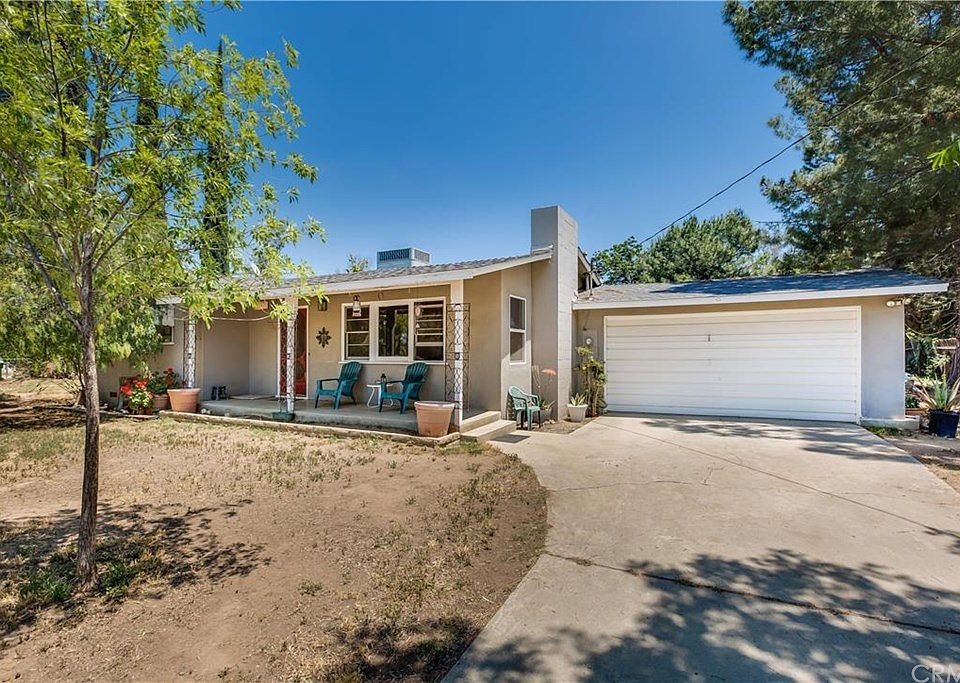 1st image of 27570 Soboba St
