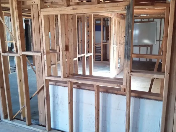 208 Race St, Needles, CA 92363