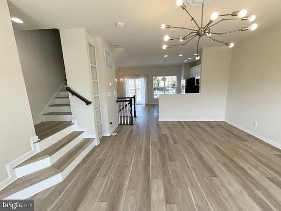 5th image of 10213 Osage Dr