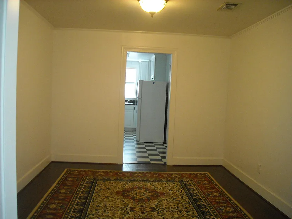 DINING ROOM 11X12